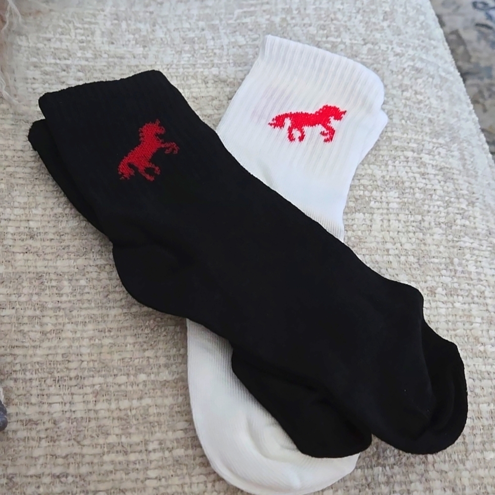 2 pk poly span Equestrian horse socks. Black pr and White pr